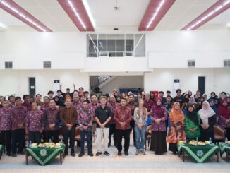 Umsura dan Singapore Polytechnic Kembangkan Inovasi untuk UMKM Pecel Semanggi dan Peternakan Ayam