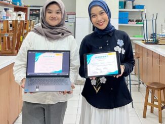 Dua Mahasiswa Farmasi UMP Raih Juara 1 Poster Ilmiah Nasional ANESCO 2.0
