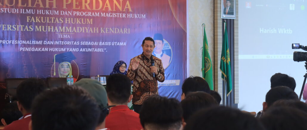 UM Kendari Sambut Semester Baru Melalui Kuliah Perdana Bersama Hakim Agung MA RI