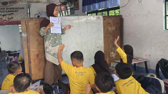 Mahasiswa Umsida Kenalkan Budaya Indonesia kepada Anak Pekerja Migran di Malaysia