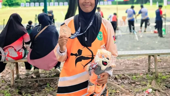 Mahasiswi UM Sumatera Barat Raih Perunggu Panahan PORPROV XVI
