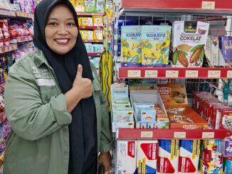 Produk Keripik Pisang Mahasiswa BIM University Tembus Gerai Alfamart