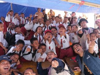 Relawan Umsida di NTT Dampingi Anak dan Pantau Pemulihan Sekolah Pascagempa