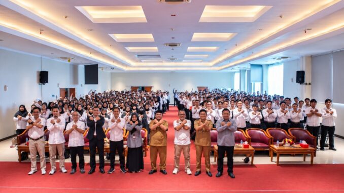 UMP Latih Ratusan Calon Pekerja Migran, Dorong Peserta Bisa Kuliah hingga Jadi WirausahaUMP Latih Ratusan Calon Pekerja Migran, Dorong Peserta Bisa Kuliah hingga Jadi Wirausaha