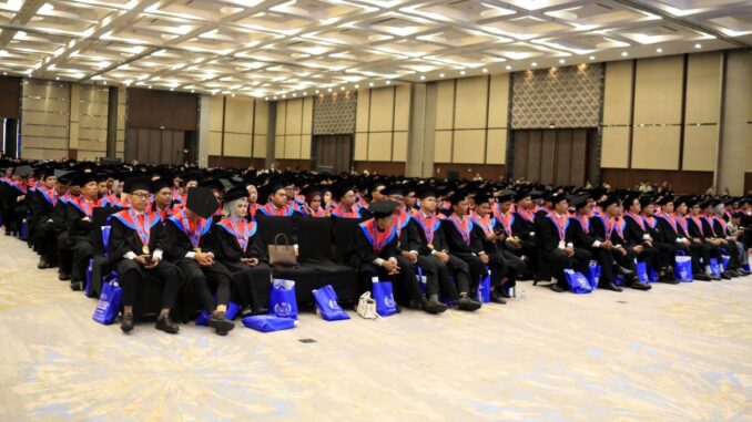 UMT Wisuda 3.038 Lulusan, Tekankan Kompetensi dan Literasi Digital